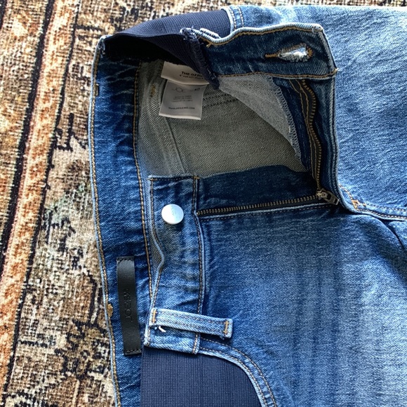 Joe’s Jeans Maternity The Ozzie 4” Cut off Short Size 26 - Picture 3 of 5